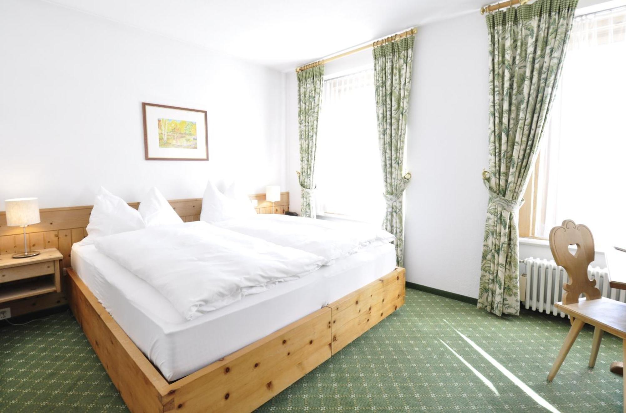 Hotel Bernina Понтрезина Екстериор снимка