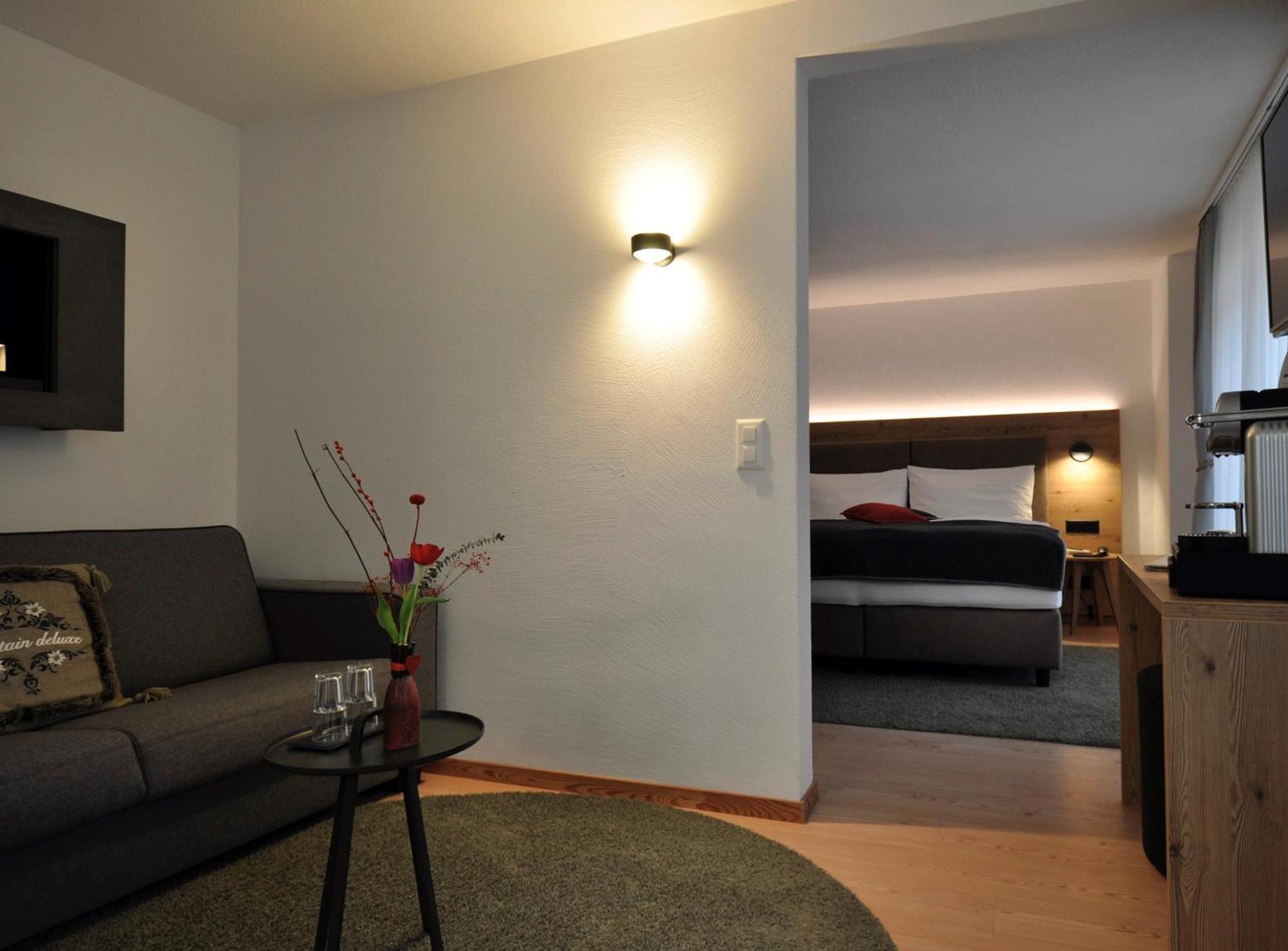 Hotel Bernina Понтрезина Екстериор снимка