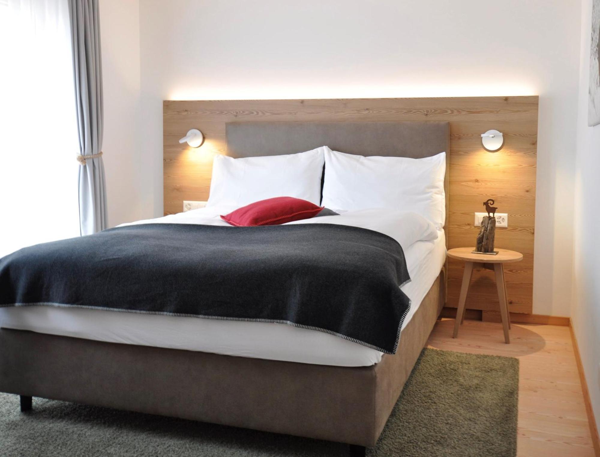 Hotel Bernina Понтрезина Екстериор снимка